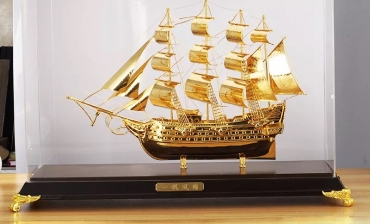 Mô hình thuyền buồm 24k - Quà tặng lãnh đạo cấp cao.